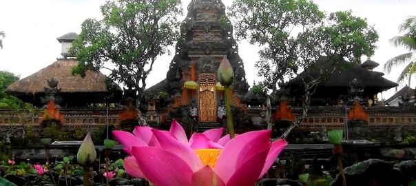 Pura Taman Saraswati