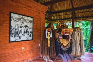 taman ayun is one of recommended area for summer tour and activity in bali