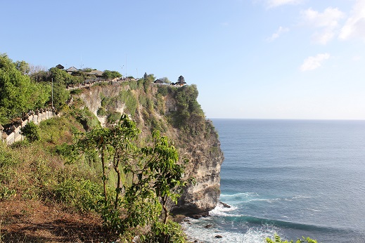 The dramatic cliffside setting of Uluwatu Temple