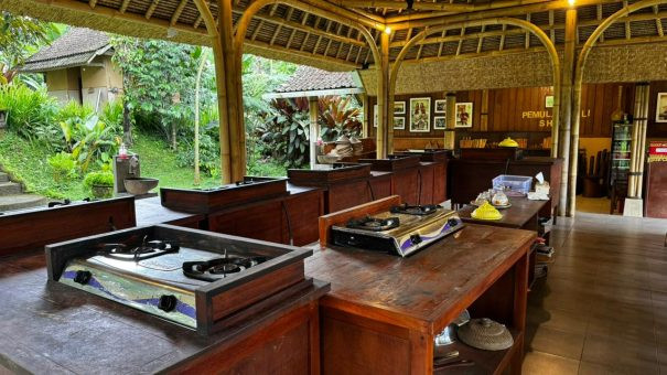 Balinese Farm Cooking Class in Ubud : Pemulan Balinese Farm Cooking Class