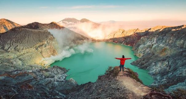 (English) Mount Ijen Blue Fire and Mount Bromo Tour