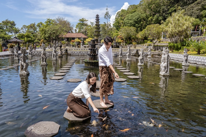 Tirta gangg.jpg