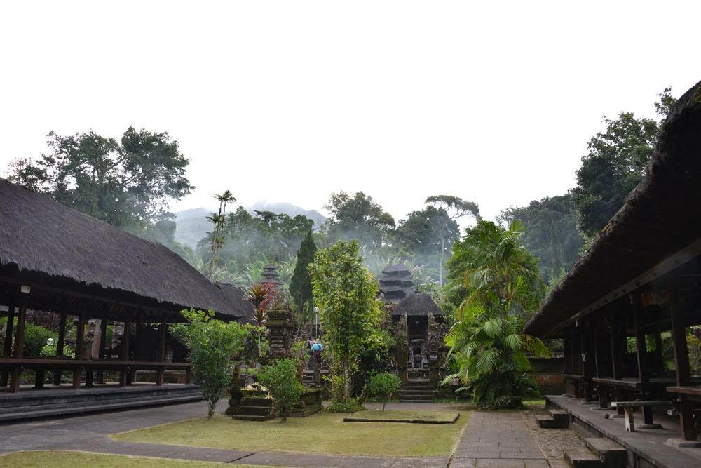 G - Jaba-tengah-in-Batukaru-Temple-copy.webp