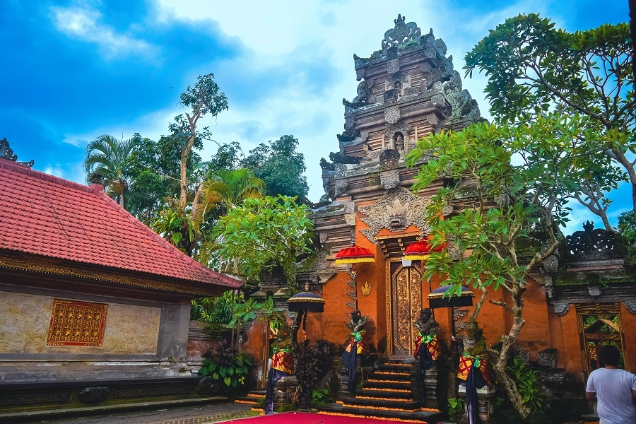 Ubud Palace tourism area in Bali, using airport transfer.